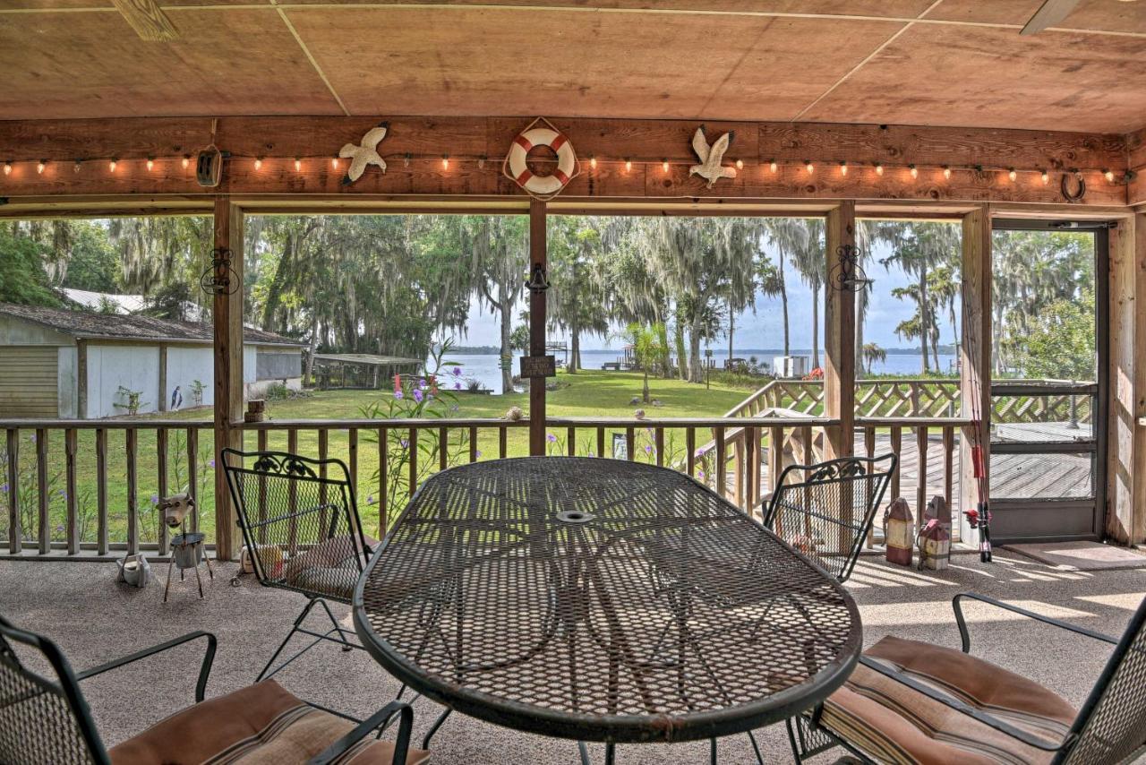 Pirate Cove Home In Welaka Dock And River Access! Bagian luar foto